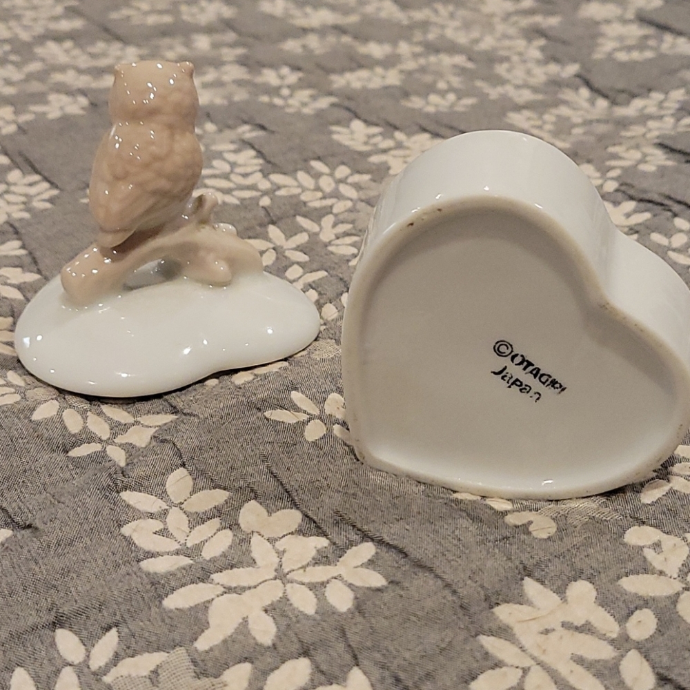 Jewelery container - Picture 2 of 2